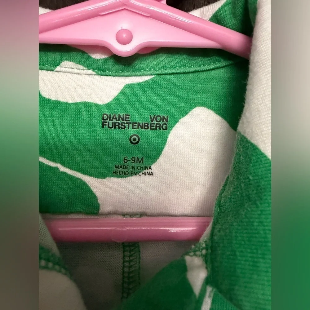 DIANE VON FURSTENBERG Infant 6-9 Months Baby Snap Up One Piece Green/White